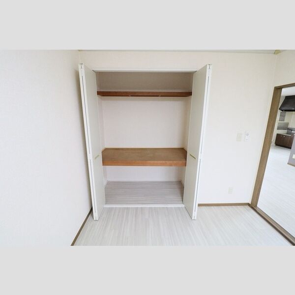 メゾンルシェリ 物入れ