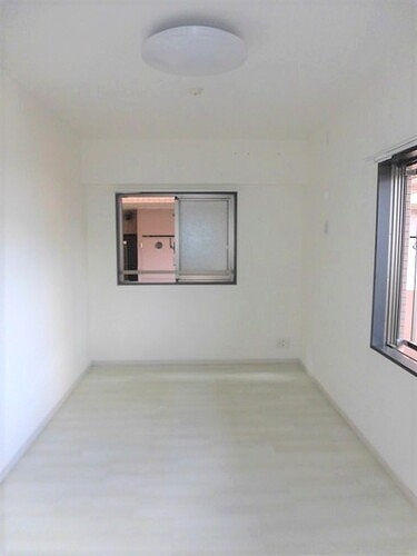 ファミール明大前3階 洋室　約8.0畳　※前回募集時2022年9月撮影