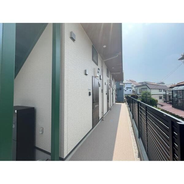 Luminosus新百合山手101号室 エントランス