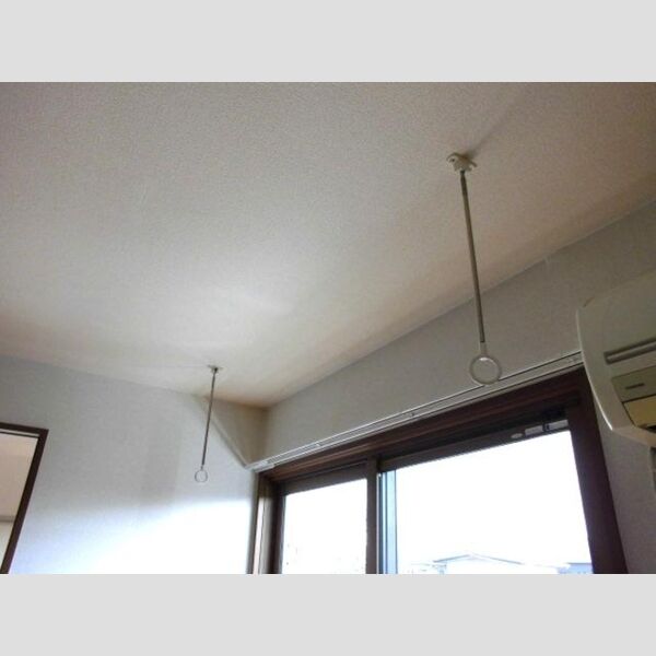 ラビウスコート　A/BA201号室 室内物干し