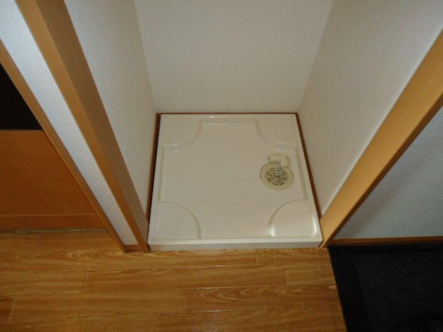 グランシャリオ湘南202号室 洗濯機置場