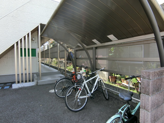 メゾン日野0206号室 駐輪場
