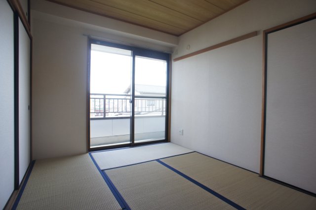 ウインド志津0205号室 和室があると落ち着いた雰囲気になりますね