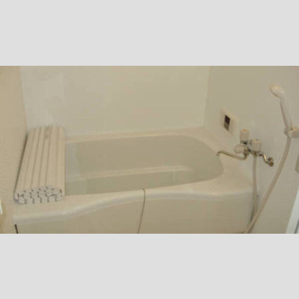 アミュナータ205号室 浴槽