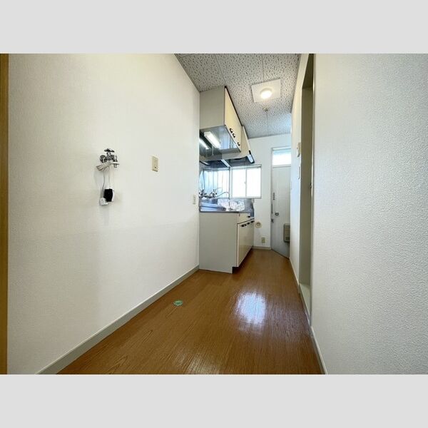 シーサイド金沢105号室 キッチンスペース