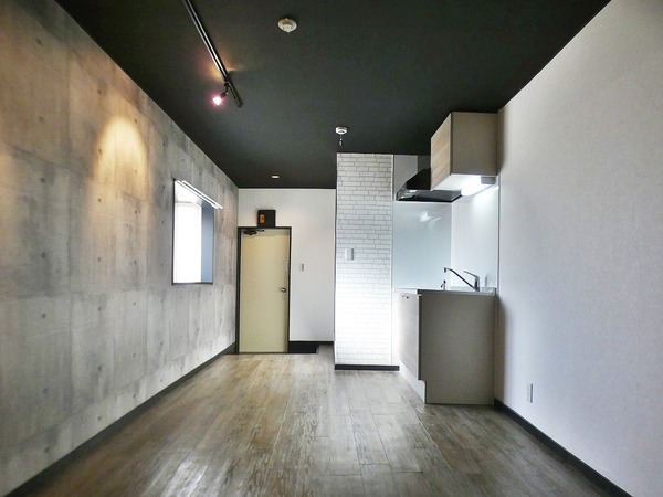 グリーンヒル鶴川110号室 リビング