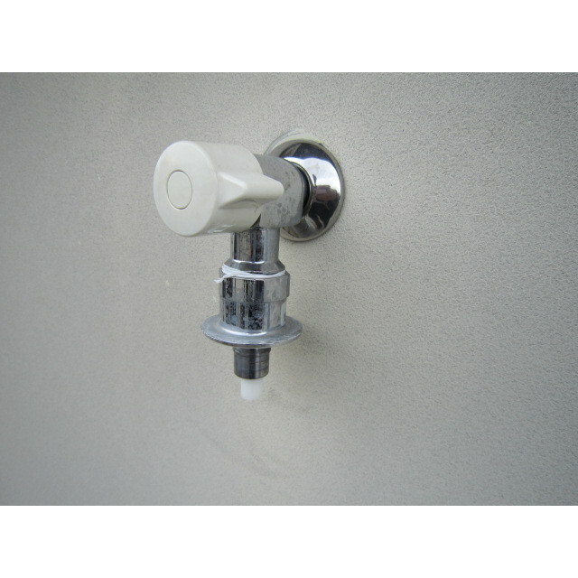 メゾンフォンテーヌＢ 室外洗濯機置場