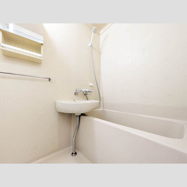 グリーンハウスクスノキ205号室 浴室