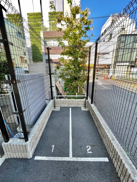 レジディア千駄木5階 バイク置場