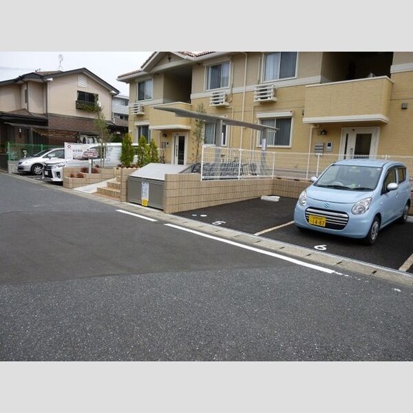 エクセルガーデン参番館 駐車場(要空き確認)