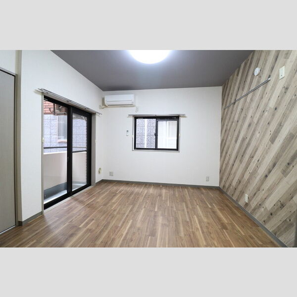 ハイ・ソアラ202号室 ★洋室7.4帖★