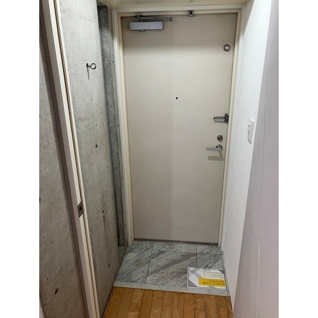 ＭＯＤＵＬＯＲ久が原0102号室 玄関