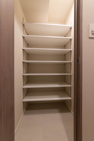 プラウドフラット品川大井町314号室 収納