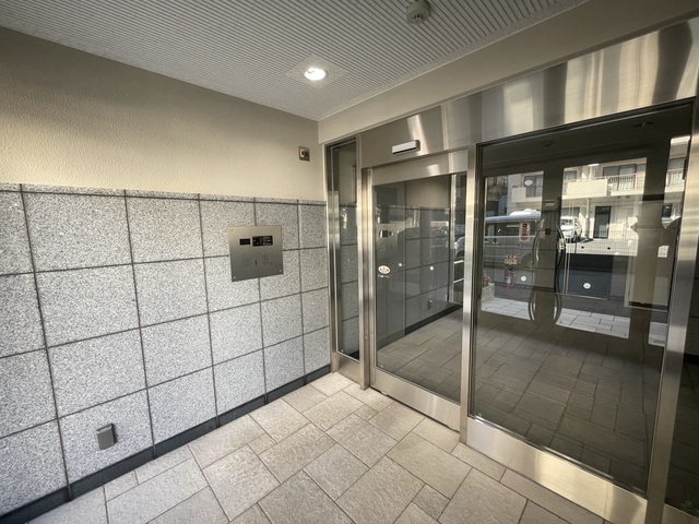 クレシェンド エントランス