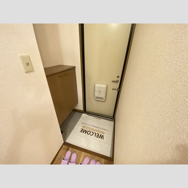 ファミールコート 玄関