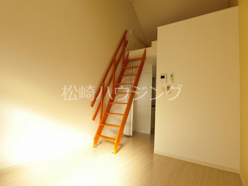 Ａｒａｉｚ中野Ⅱ リビング