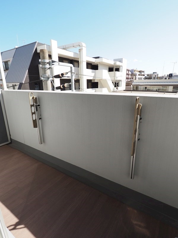 レジディア三軒茶屋4階 バルコニー