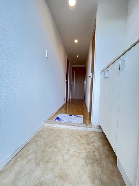 レジディア南千住 玄関