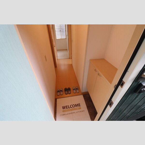 リビングタウン北上尾　A102号室 玄関