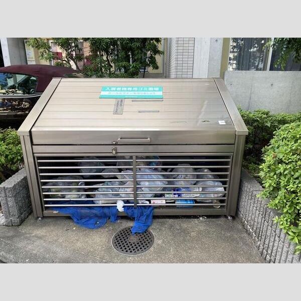カーサ フェリーチェ西原205号室 ゴミ置き場