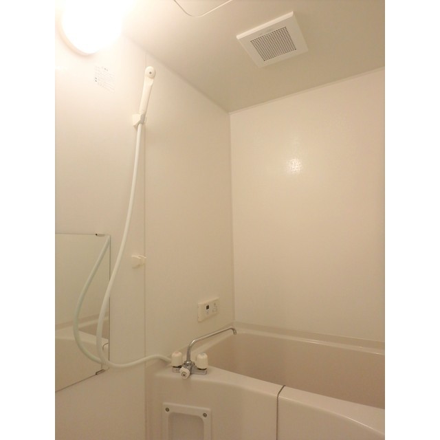 ＣＯＬＩＮＡ101号室 お風呂