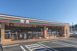 グランヴァン東池袋 【コンビニエンスストア】セブンイレブン 豊島巣鴨新田店まで696ｍ