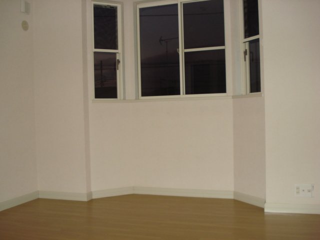 クライン・ブルーメ 洋室