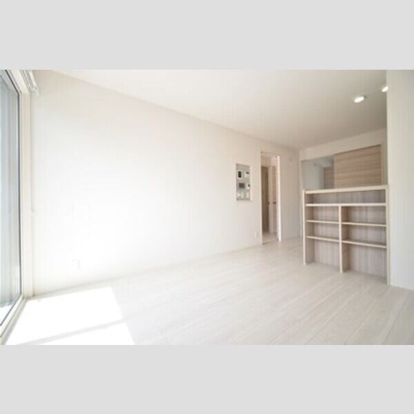 ホワイト キャッスル リビングダイニング