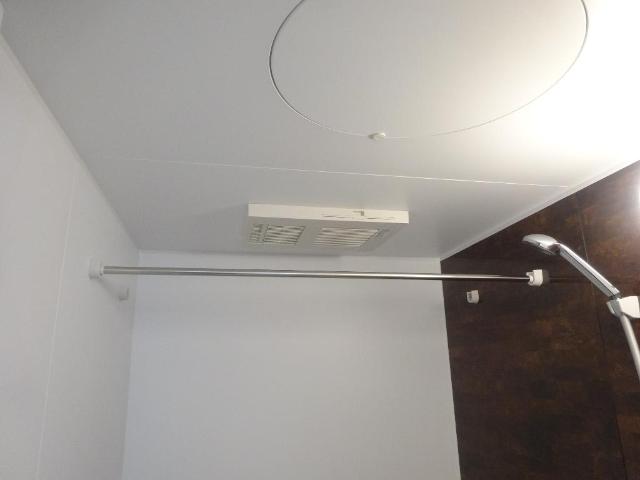 アイリスガーデンⅠ201号室 浴室換気乾燥機