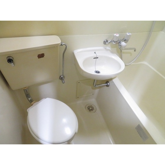 アムス堀ノ内Ａ棟0104号室 内観