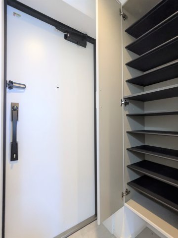 エルファーロ代々木0302号室 収納