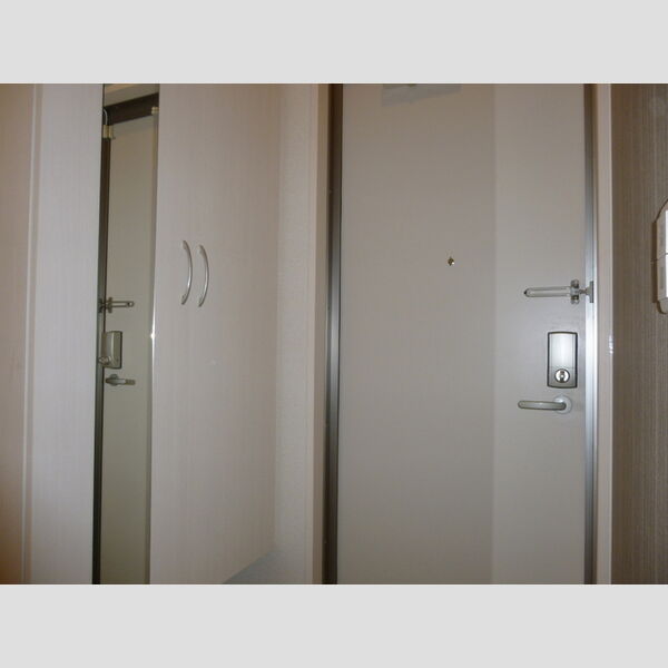 レクエルド広尾 トールシューズBOX