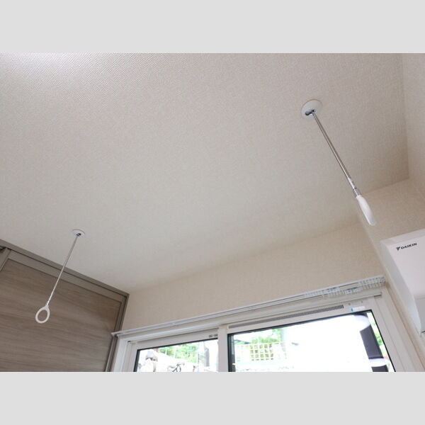 エコリブレ105号室 室内物干し