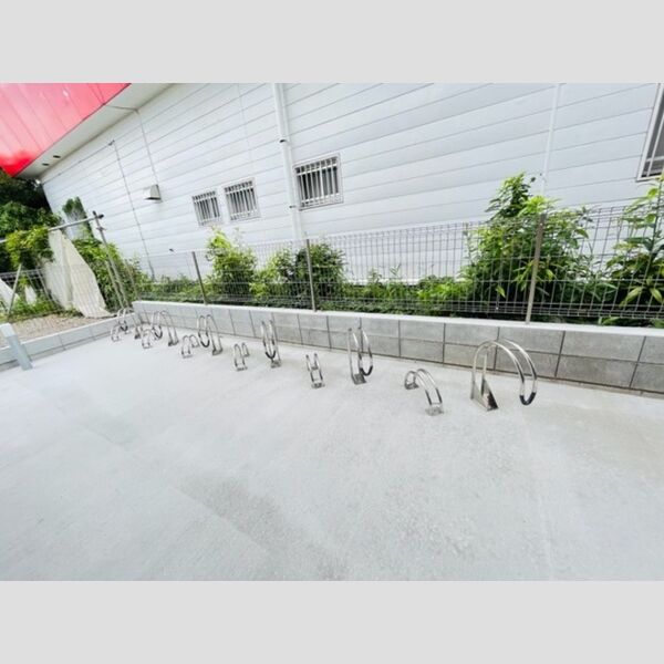 セッテ305号室 駐輪場