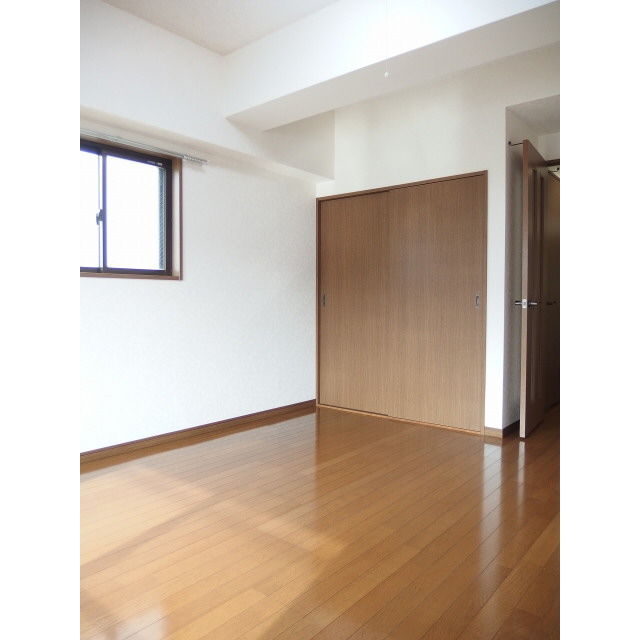 プレール 越谷 内観