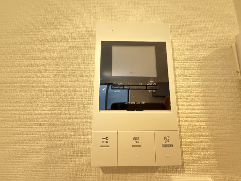 カーサ本木1階 TVモニターホンは勧誘対策に力を発揮