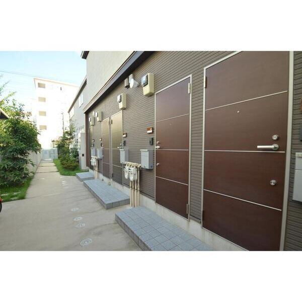 アネックスA エントランス