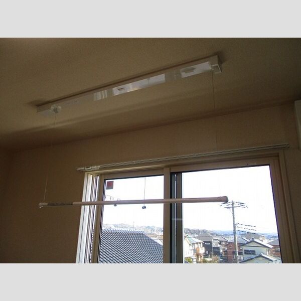 グランツ・シャルロッテ302号室 室内物干し