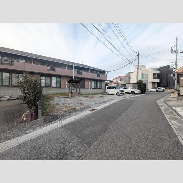 トップヒルズ若宮 駐車場