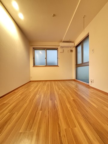 ピアチェーレ0202号室 リビング