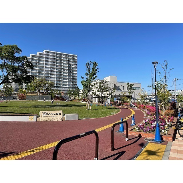 パークアレイ笹塚301号室 公園「中野区立広町みらい公園まで480m」中野区立広町みらい公園