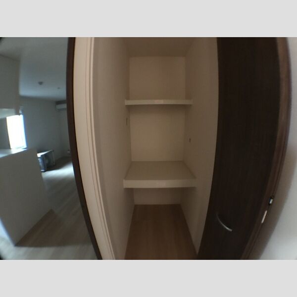 ヴィラ・テンジン101号室 収納(施工中)