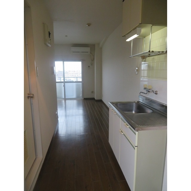 エレガンス綾瀬６0807号室 玄関