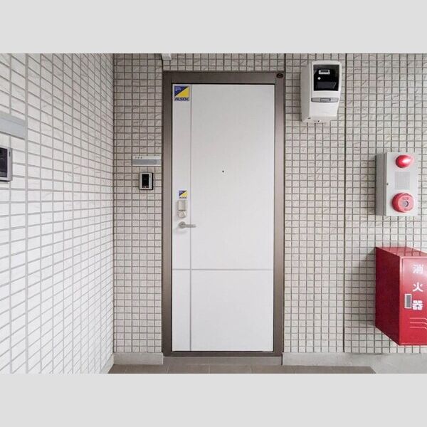 セジュールホンダ B106号室 玄関