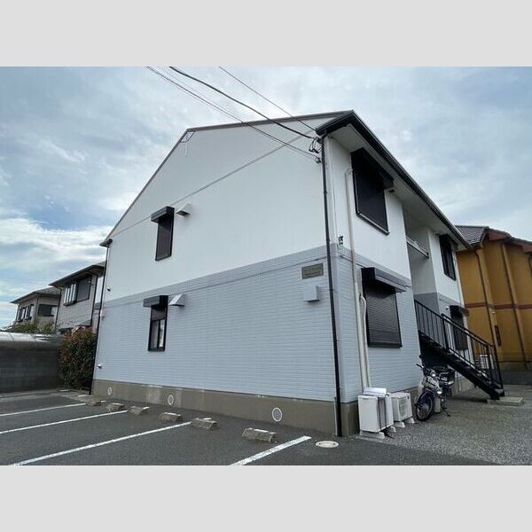 グリーンフィールド102号室 建物外観