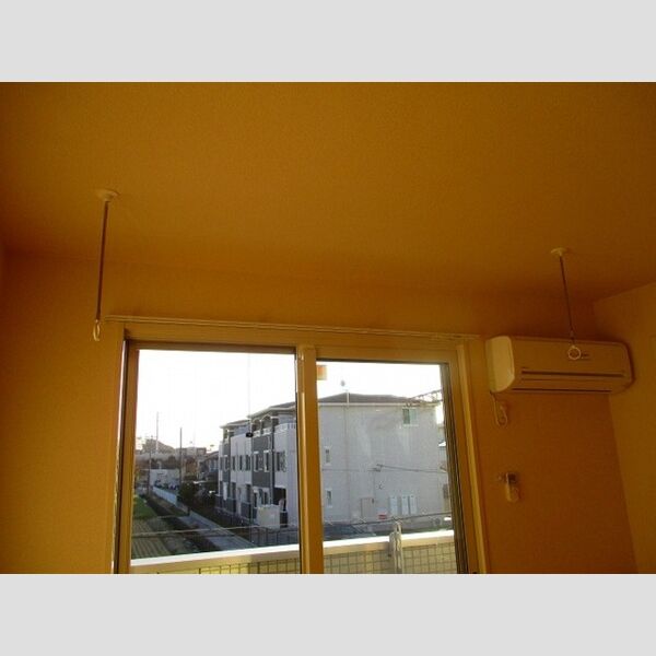 メゾン　あい・あこ　あこ203号室 室内物干し