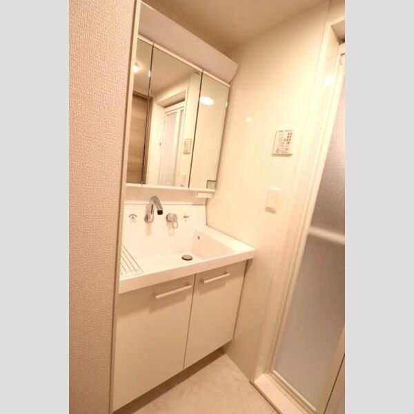 ルリアン北小岩Ⅱ 洗髪洗面化粧台