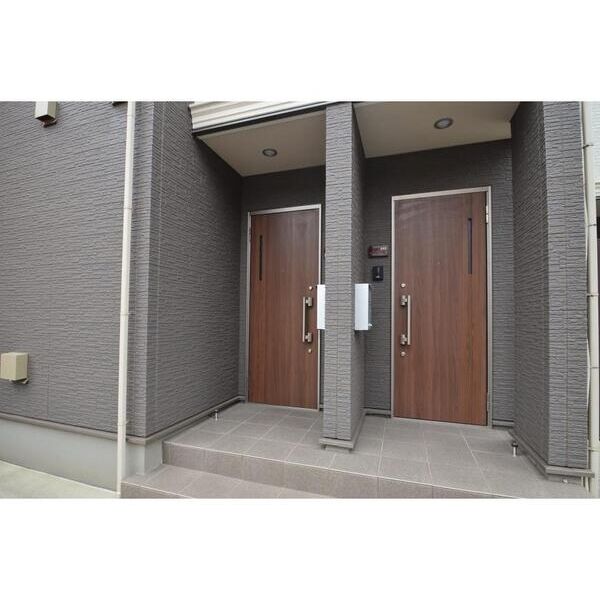 Shangri-La201号室 エントランス