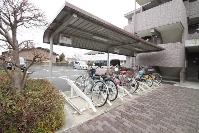 ピエトラ　ルーチェ1階 駐輪場！