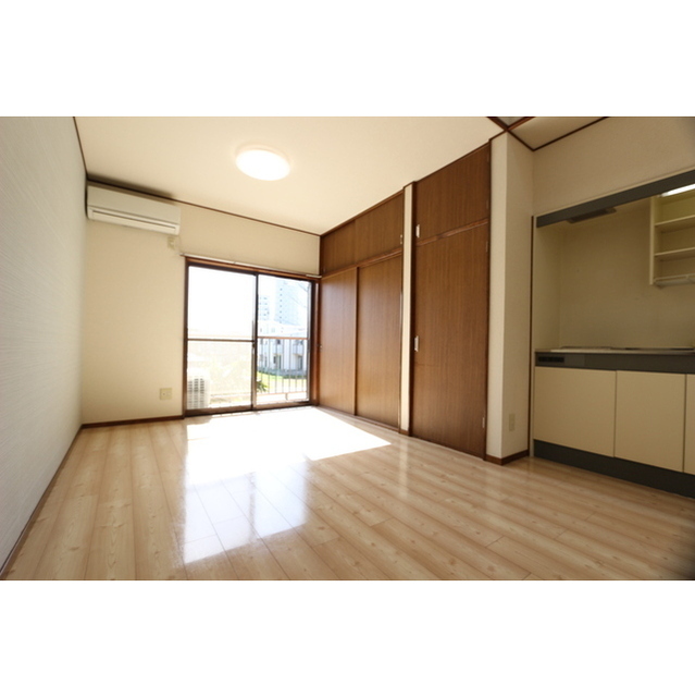 ハイツ中田 リビング